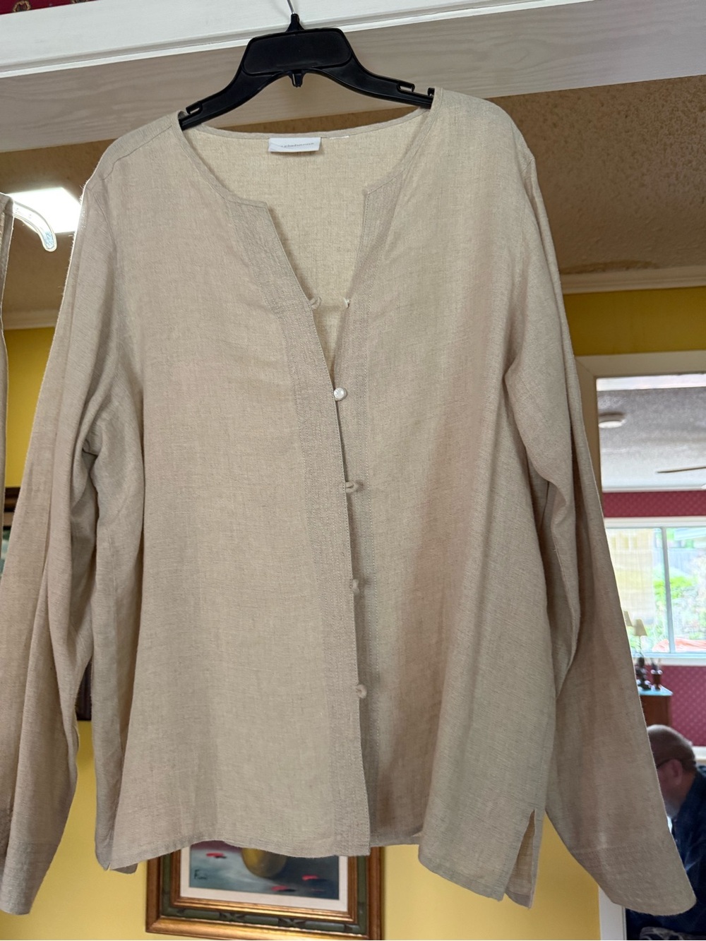 Liz Claiborne 2 pc top & sleeveless